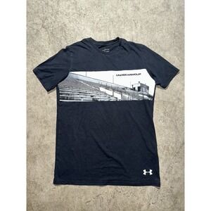 Under Armour Men's Size Small stadium Bleachers Graphic T-Shirt‎ Black